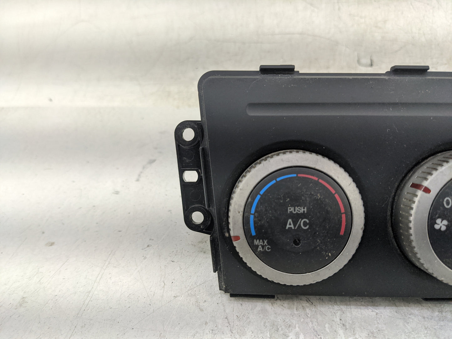 2011 Mazda Mazda6 Climate Control Module Temperature AC/Heater Replacement P/N:GS3L 61190E 5037226072J Fits OEM Used Auto Pa