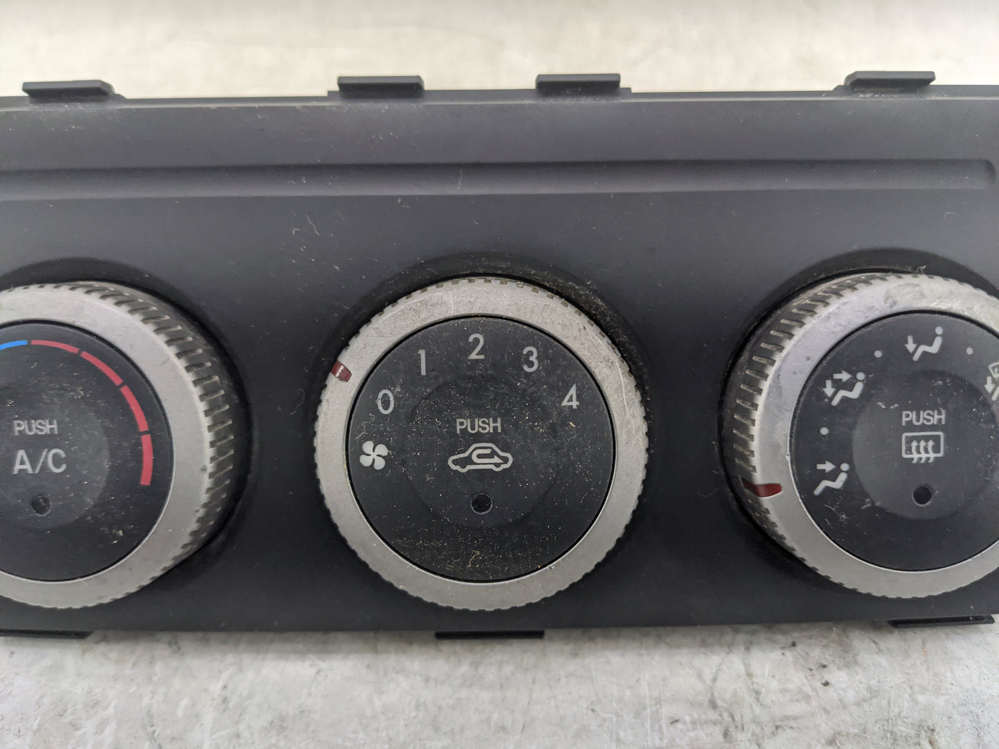 2011 Mazda Mazda6 Climate Control Module Temperature AC/Heater Replacement P/N:GS3L 61190E 5037226072J Fits OEM Used Auto Pa