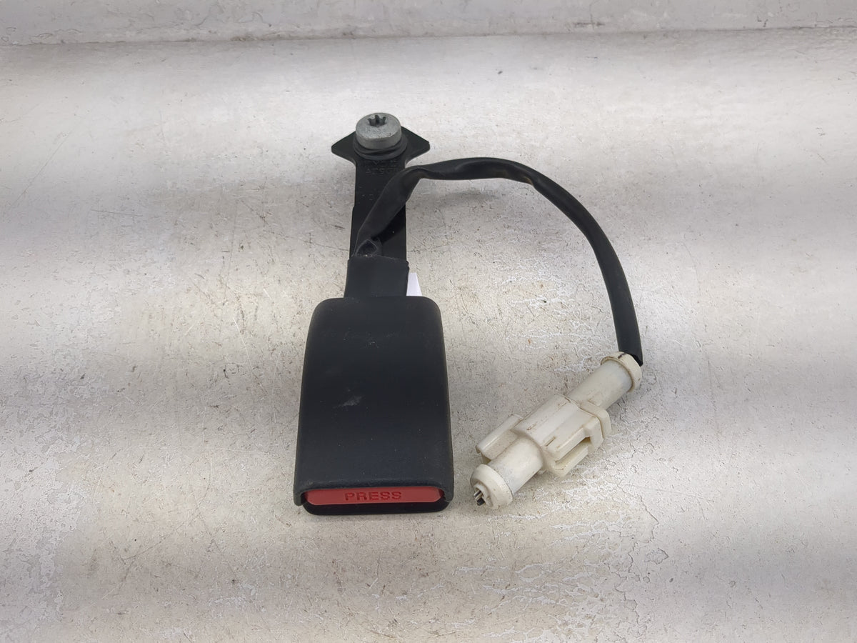 Mazda Mazda6 Passenger Front Seatbelt Buckle 1512672 - Oemusedautoparts1.com