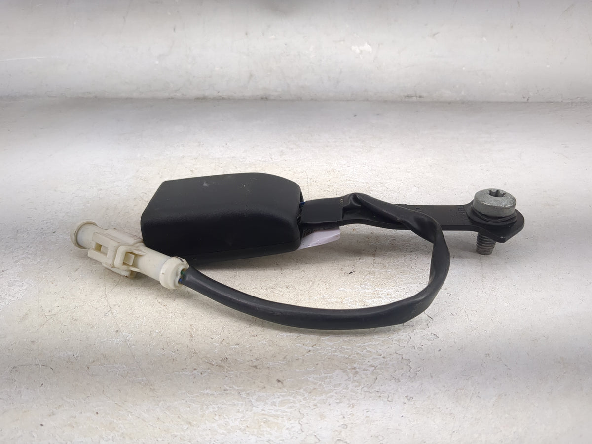 Mazda Mazda6 Passenger Front Seatbelt Buckle 1512672 - Oemusedautoparts1.com