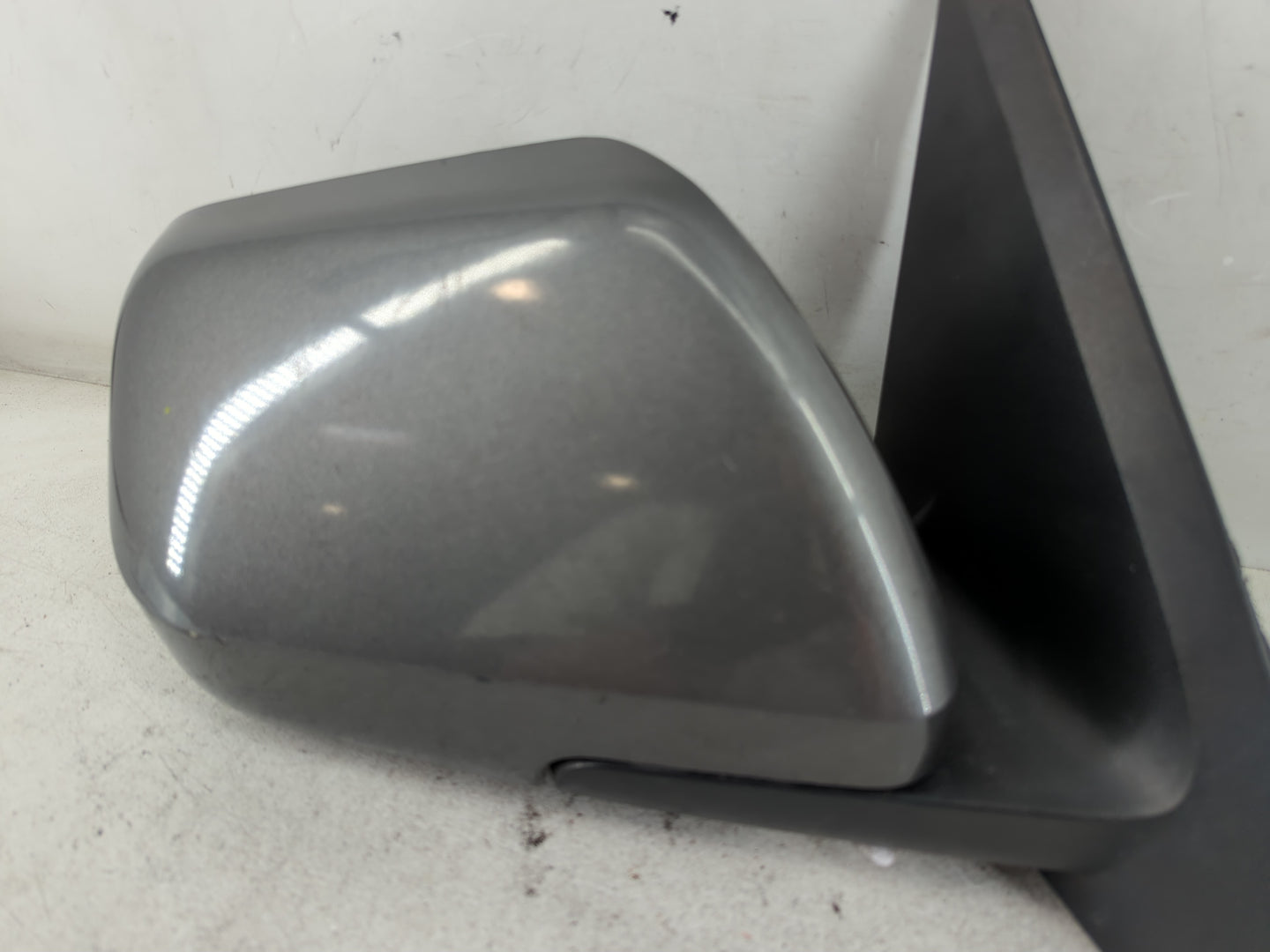 2011 Mazda Tribute Driver Side View Mirror - Left Door Mirror OEM Used - Oemusedautoparts1.com