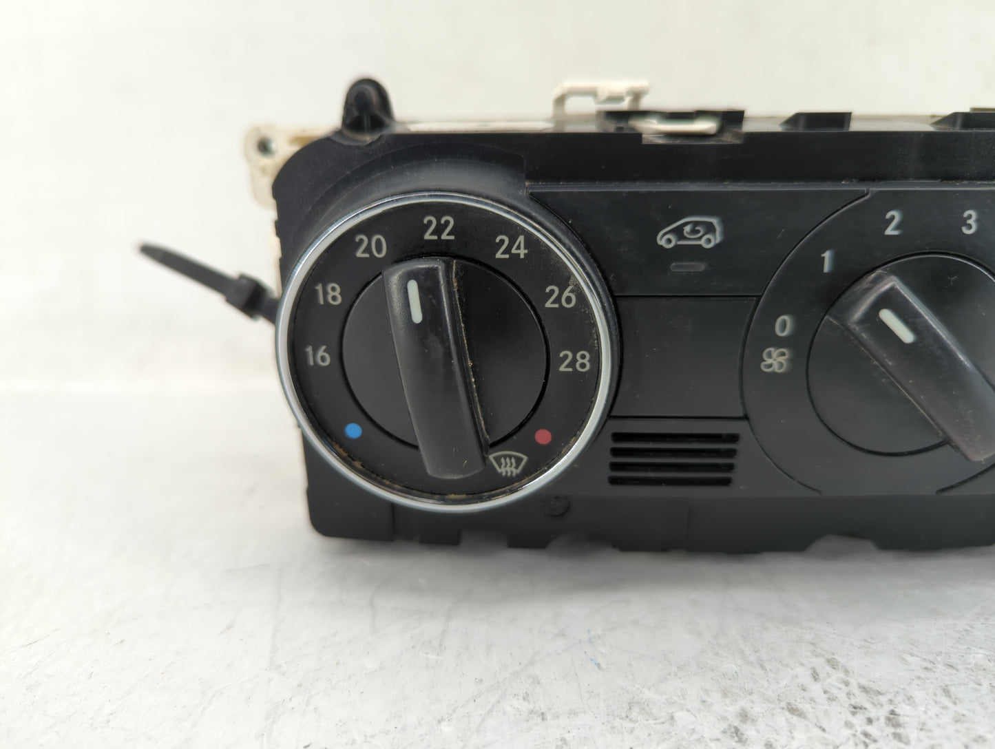2009-2011 Mercedes-Benz B200 Climate Control Module Temperature AC/Heater Replacement P/N:A169 900 09 00 Fits Fits 2009 2010