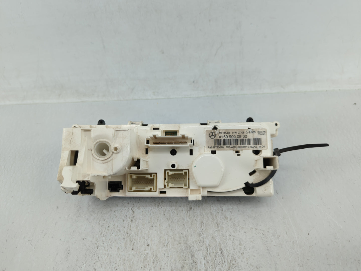 2009-2011 Mercedes-Benz B200 Climate Control Module Temperature AC/Heater Replacement P/N:A169 900 09 00 Fits Fits 2009 2010