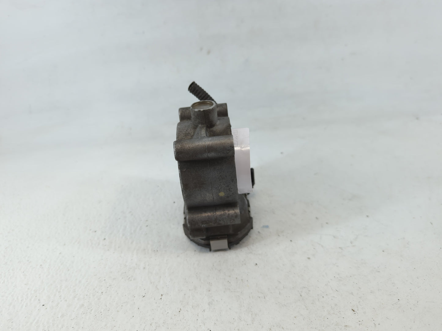 2006-2011 Mercedes-Benz B200 Throttle Body P/N:A 266 141 05 25 Fits Fits 2006 2007 2008 2009 2010 2011 2012 2013 2014 2015 O