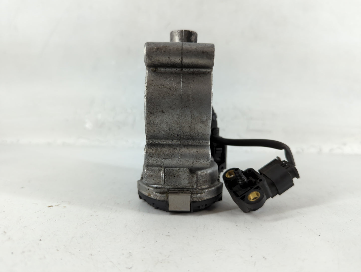 2006-2011 Mercedes-Benz B200 Throttle Body P/N:A 266 141 05 25 Fits Fits 2006 2007 2008 2009 2010 2011 2012 2013 2014 2015 O