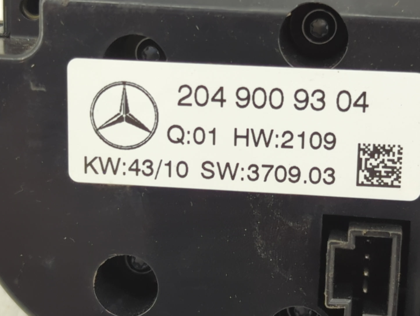 2011 Mercedes-Benz C-Class Climate Control Module Temperature AC/Heater Replacement P/N:2049009304 Fits OEM Used Auto Parts 