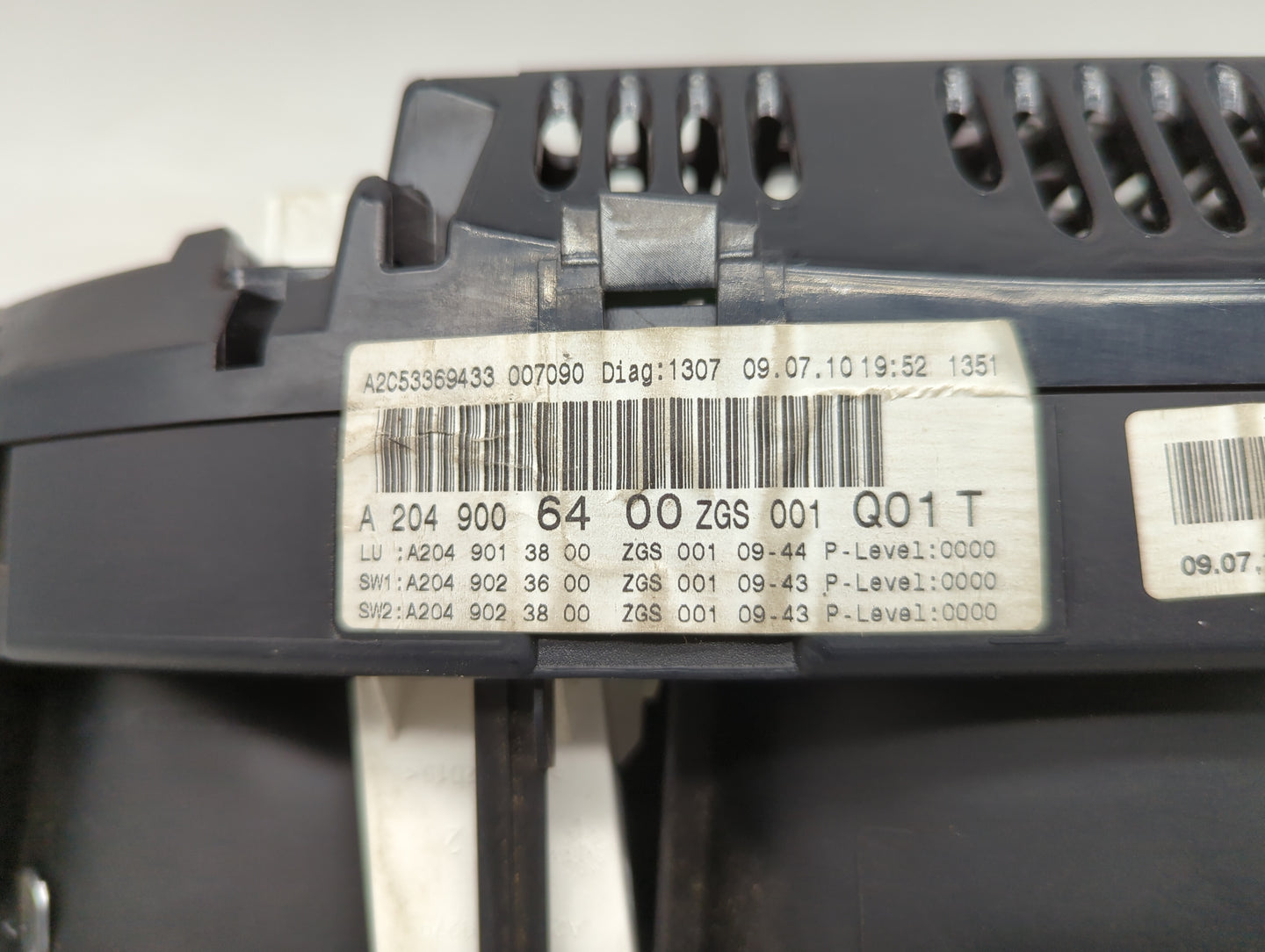 2011 Mercedes-Benz C-Class Instrument Cluster Speedometer Gauges P/N:A2049006400 A2049013800, A2049023600, A2049023800 Fits 