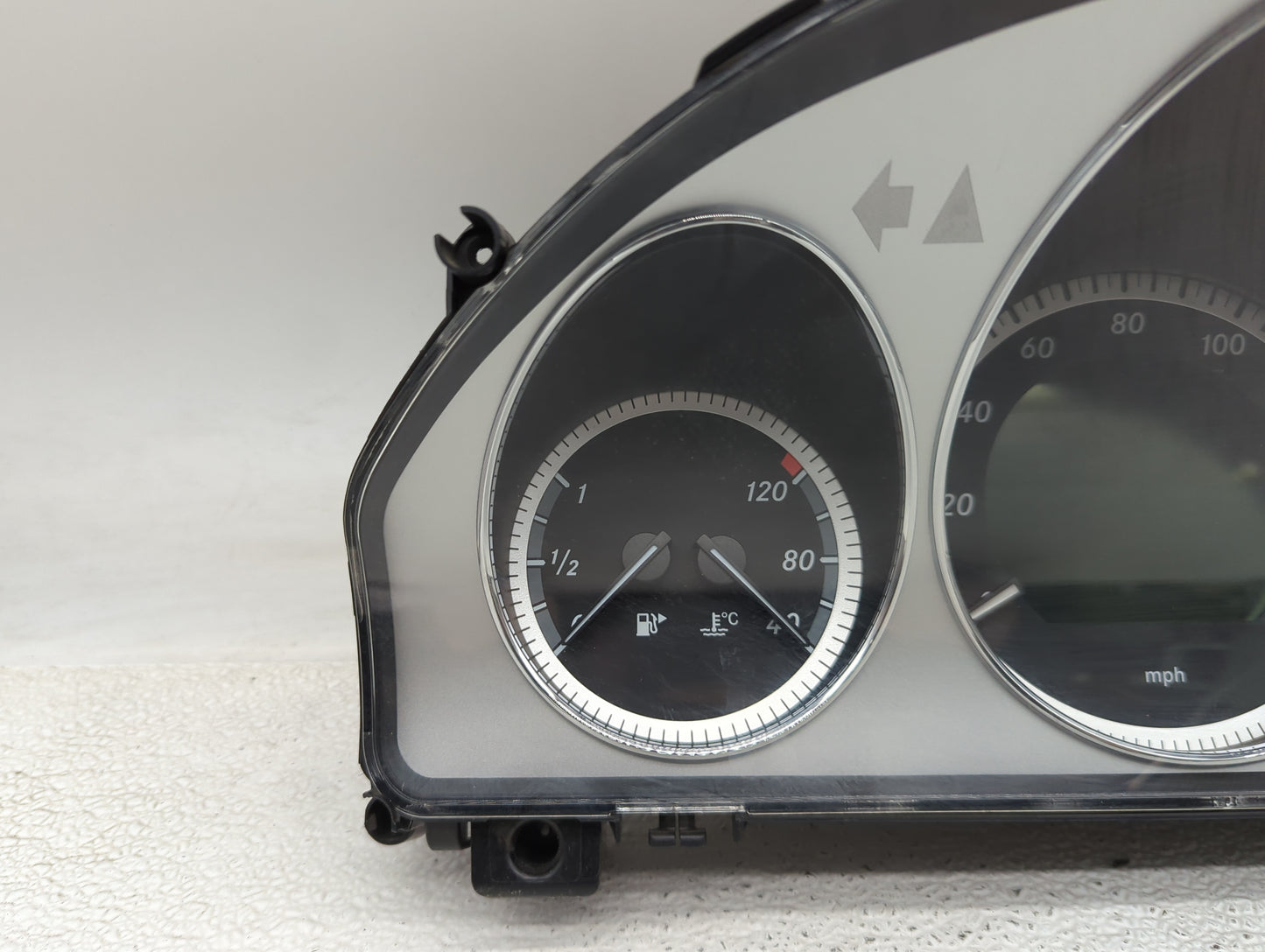 2011 Mercedes-Benz C-Class Instrument Cluster Speedometer Gauges P/N:A2049001505 A2C53414741, A2049013800 Miles:39K Fits OEM