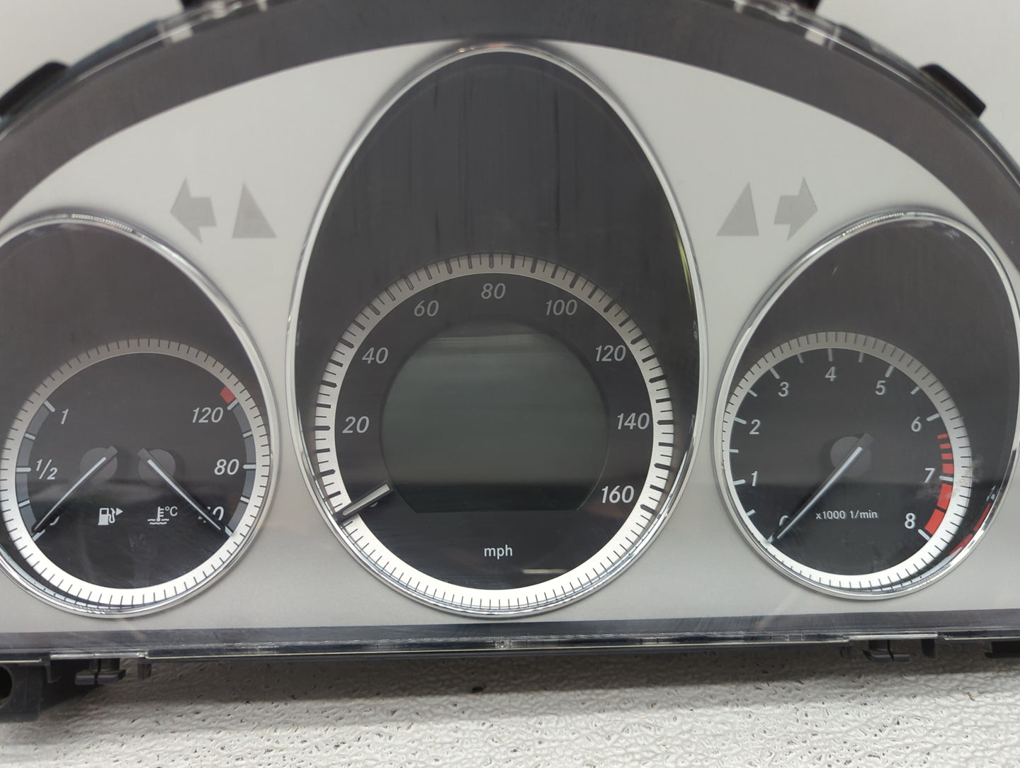 2011 Mercedes-Benz C-Class Instrument Cluster Speedometer Gauges P/N:A2049001505 A2C53414741, A2049013800 Miles:39K Fits OEM