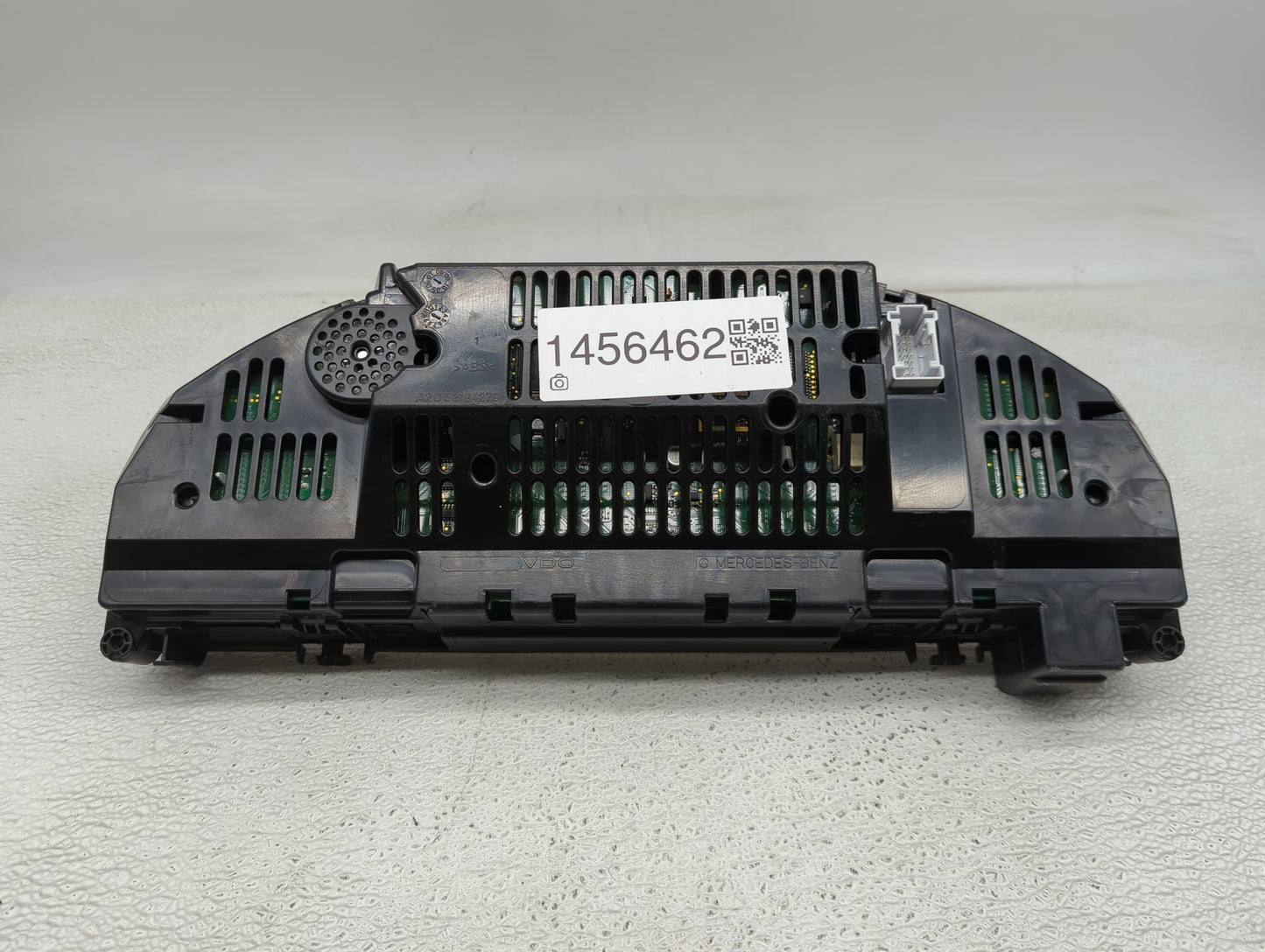 2011 Mercedes-Benz C-Class Instrument Cluster Speedometer Gauges P/N:A2049001505 A2C53414741, A2049013800 Miles:39K Fits OEM