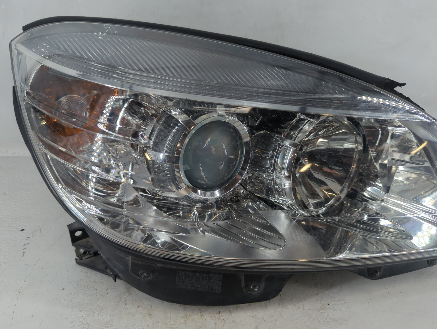 2011 Mercedes-benz C250 Passenger Right Oem Head Light Headlight Lamp - Oemusedautoparts1.com