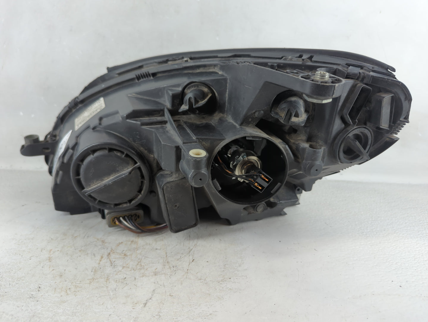 2011 Mercedes-benz C250 Passenger Right Oem Head Light Headlight Lamp - Oemusedautoparts1.com