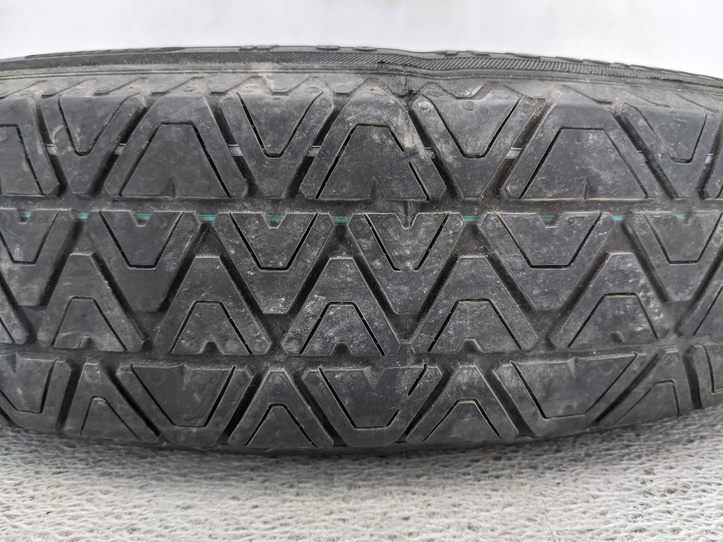 2011 Mercedes-benz C300 Spare Donut Tire Wheel Rim Oem - Oemusedautoparts1.com