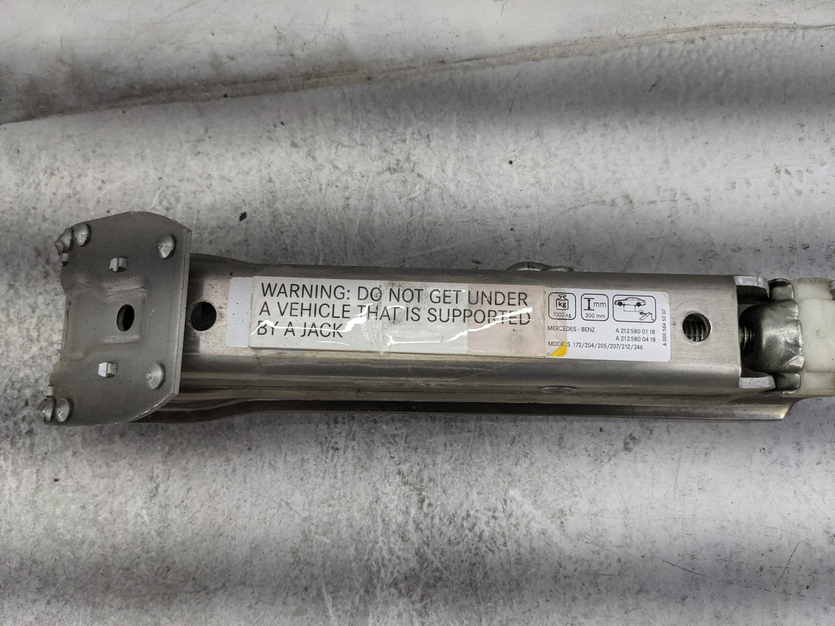 2011 Mercedes-benz C300 Spare Scissor Car Jack - Oemusedautoparts1.com
