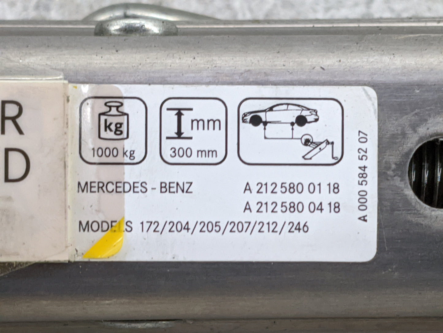 2011 Mercedes-benz C300 Spare Scissor Car Jack - Oemusedautoparts1.com