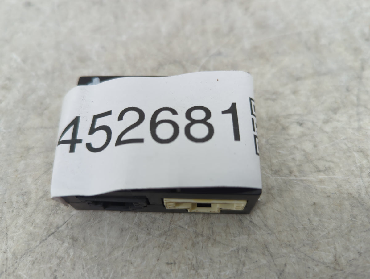 2011 Mercedes-benz E-class Back Up Sensor Backup Camera - Oemusedautoparts1.com