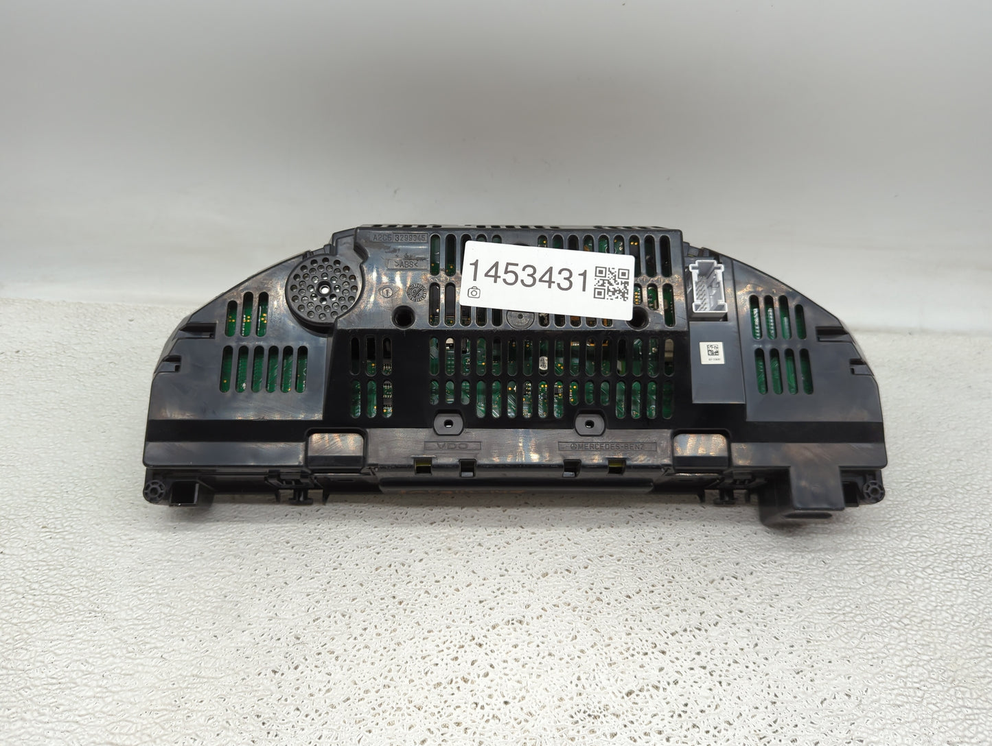 2011 Mercedes-Benz E-Class Instrument Cluster Speedometer Gauges P/N:A2129002709 A2C53416205, A2C53279093 Fits OEM Used Auto
