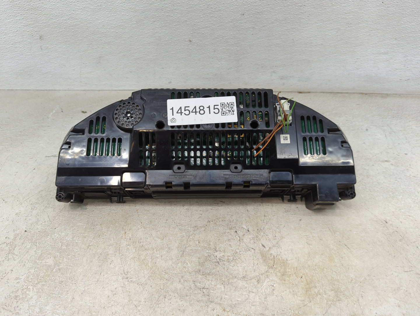 2011 Mercedes-Benz E-Class Instrument Cluster Speedometer Gauges P/N:A2C53416485 A2129003009, A2129013400 Miles:173K Fits OE
