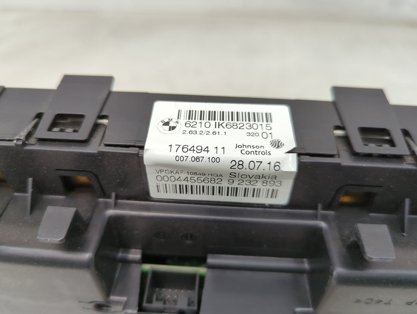 2011 Mercedes-Benz E-Class Instrument Cluster Speedometer Gauges P/N:A2C53257171 Miles: Fits OEM Used Auto Parts - Oemusedau