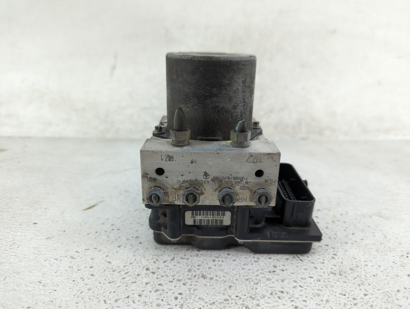 2011 Mercedes-Benz E-Class ABS Pump Control Module Replacement P/N:0265236469 A2129030312, 11060676/0398 Fits Fits 2012 OEM 