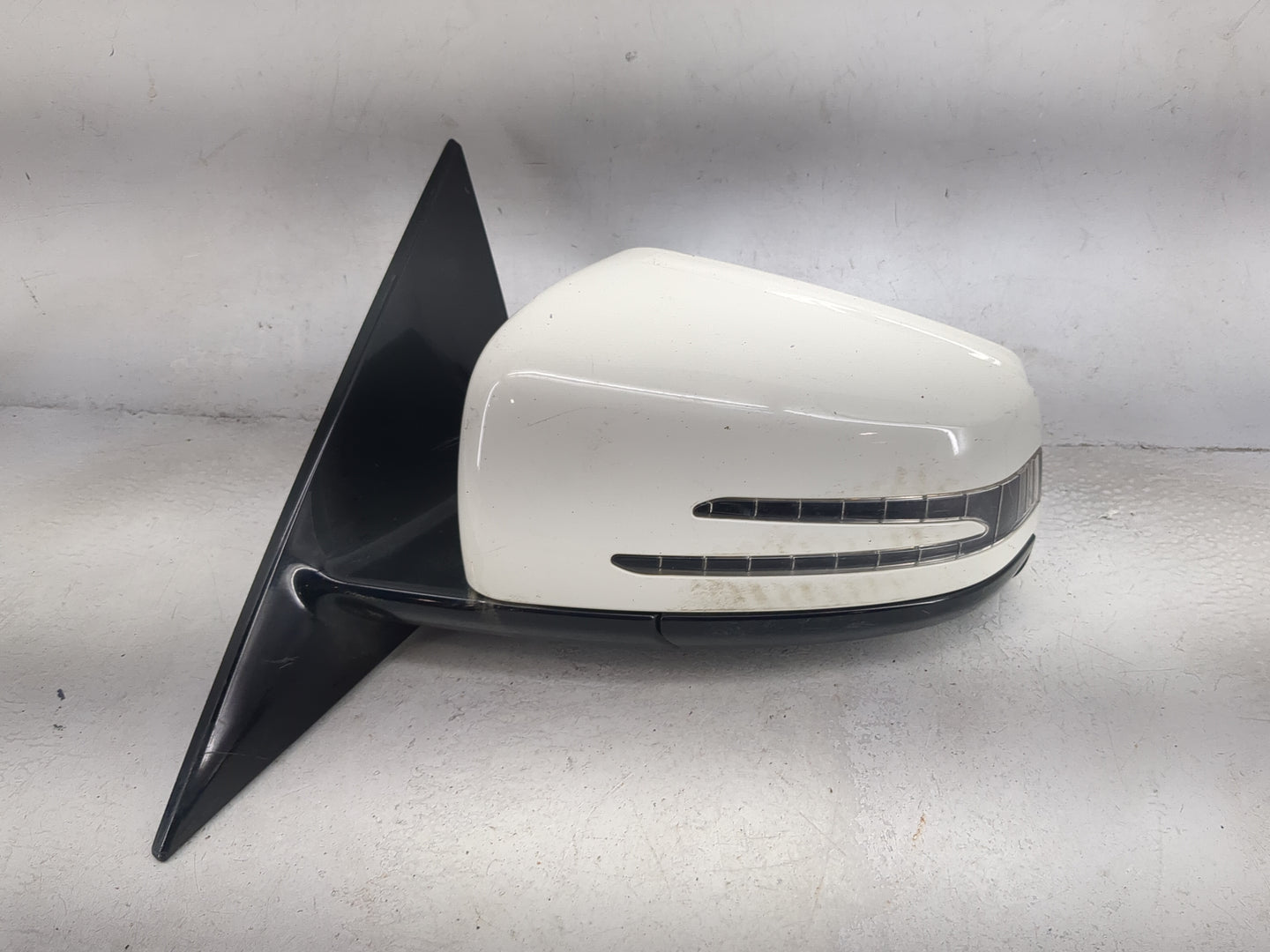 2011 Mercedes-Benz E-Class Driver Side View Mirror - Left Door Mirror OEM Used - Oemusedautoparts1.com