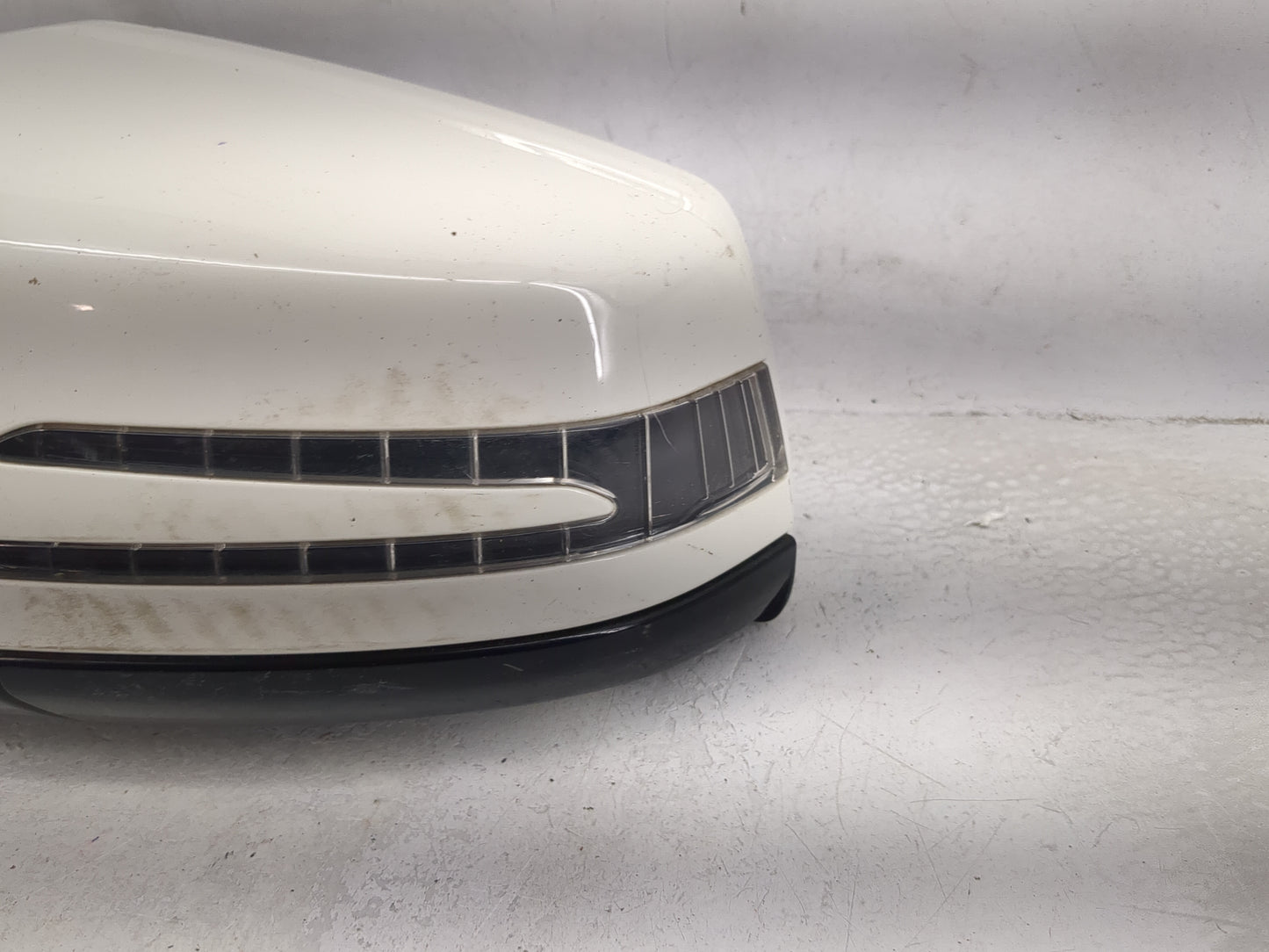 2011 Mercedes-Benz E-Class Driver Side View Mirror - Left Door Mirror OEM Used - Oemusedautoparts1.com