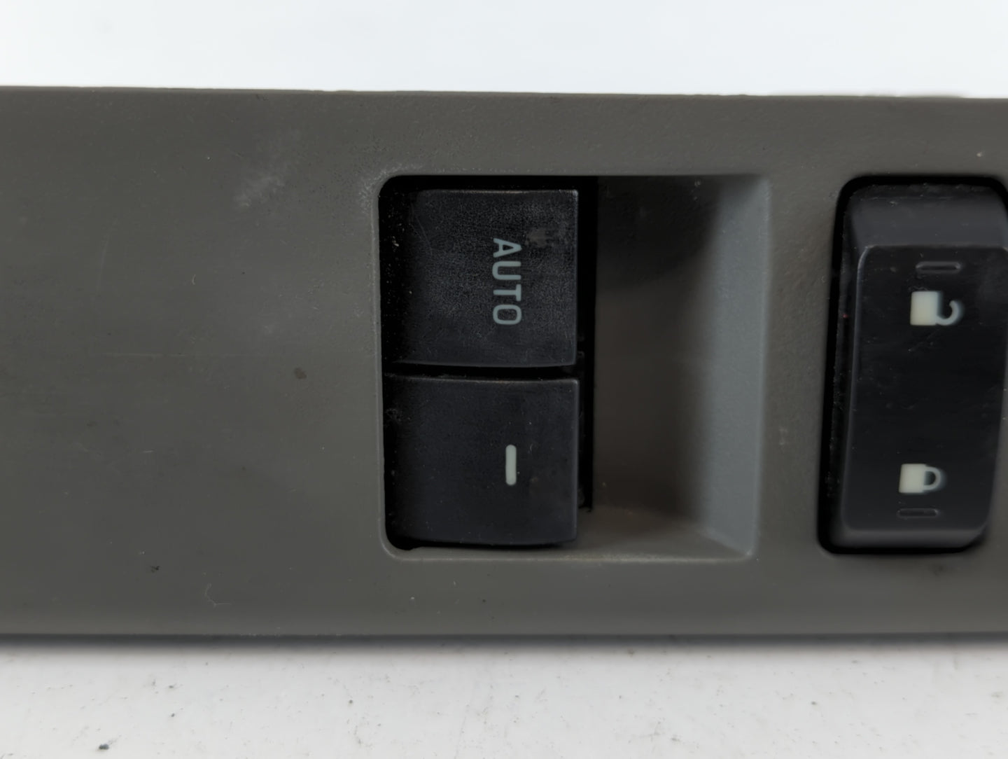 2011 Mercedes-Benz E250 Master Power Window Switch Replacement Driver Side Left P/N:8C3T-14540-ABW Fits OEM Used Auto Parts 