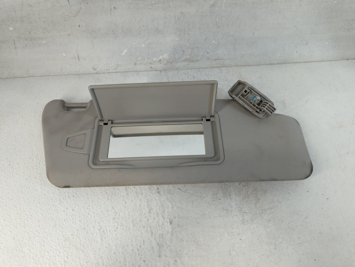 2010-2013 Mercedes-Benz E350 Sun Visor Shade Replacement Passenger Right Mirror Fits Fits 2010 2011 2012 2013 OEM Used Auto 