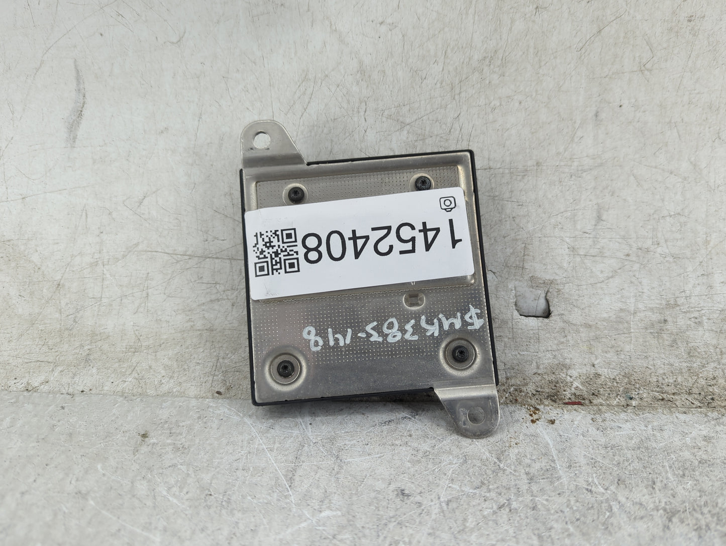 2011 Mercedes-benz E350 Body Control Module Bcm Inner Cabin Fuse Box - Oemusedautoparts1.com