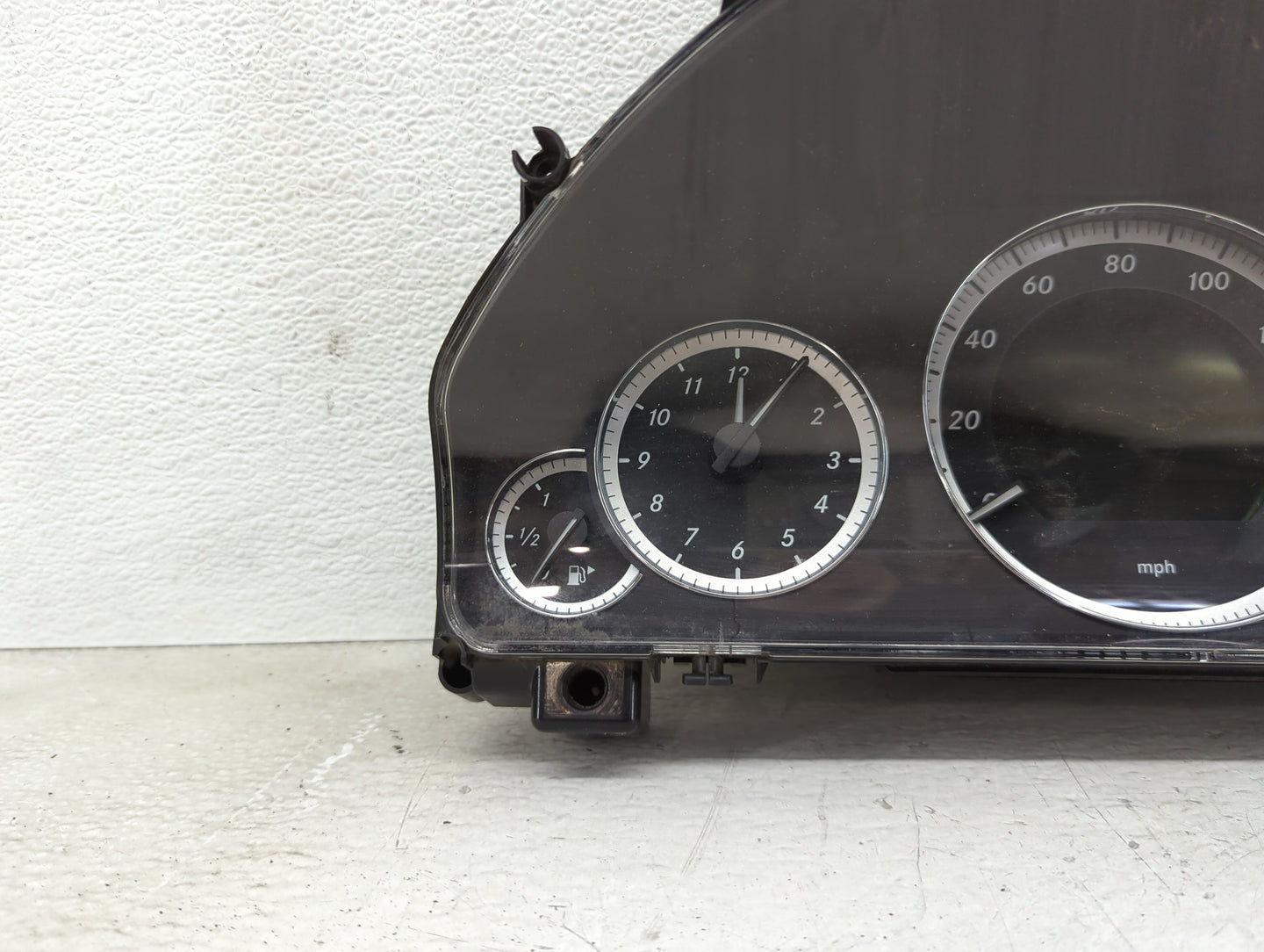 2011 Mercedes-Benz E350 Instrument Cluster Speedometer Gauges P/N:A2129004204 Miles: Fits OEM Used Auto Parts - Oemusedautop