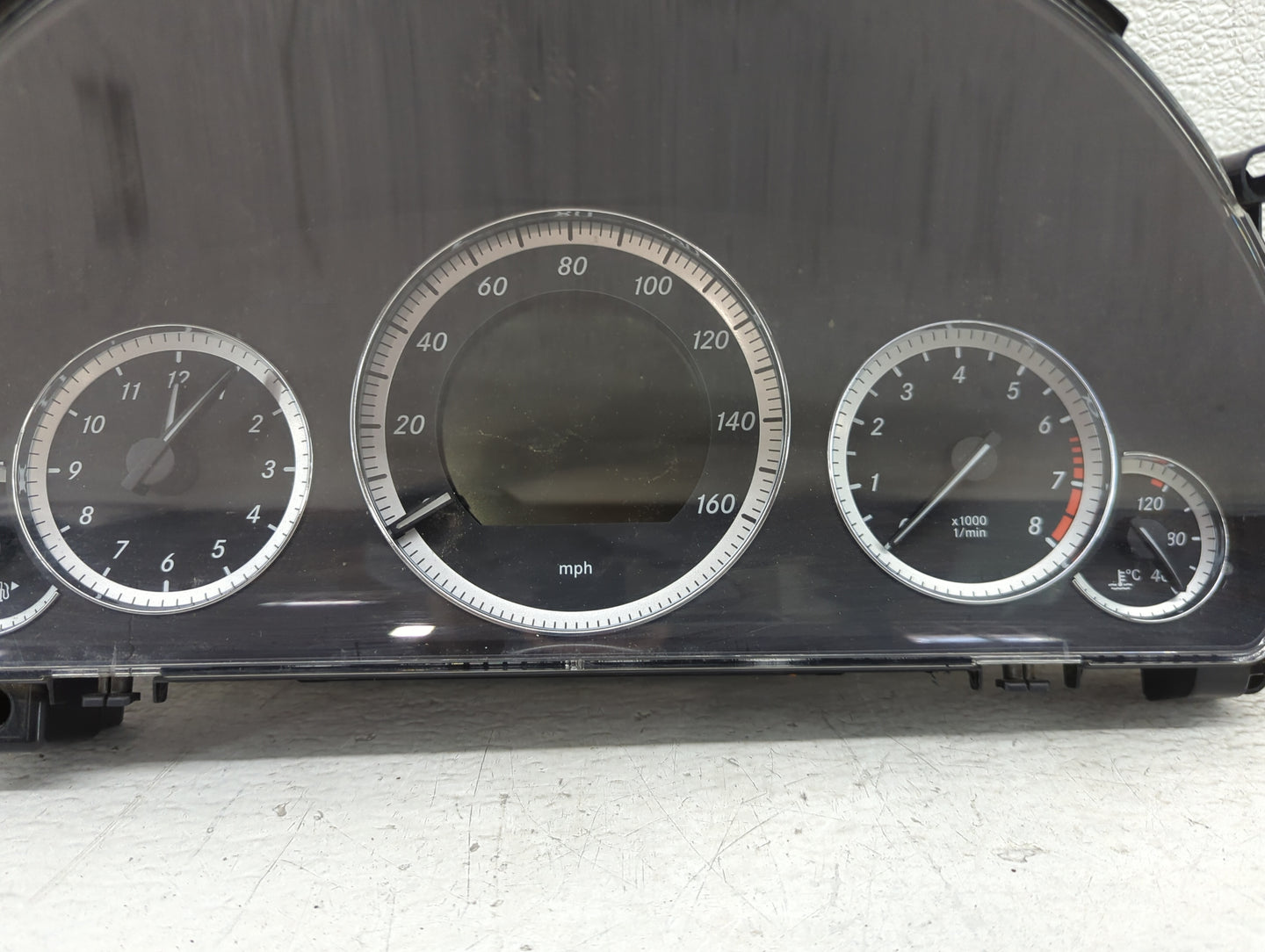 2011 Mercedes-Benz E350 Instrument Cluster Speedometer Gauges P/N:A2129004204 Miles: Fits OEM Used Auto Parts - Oemusedautop