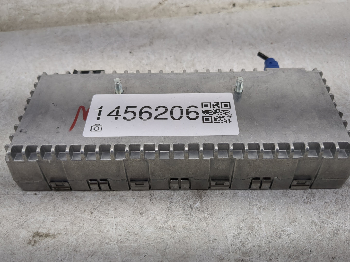 2010-2013 Mercedes-benz E350 Tuner Satellite Receiver - Oemusedautoparts1.com