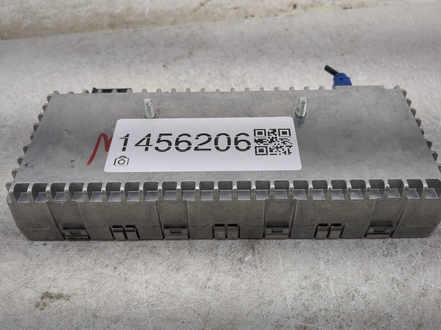 2010-2013 Mercedes-benz E350 Tuner Satellite Receiver - Oemusedautoparts1.com