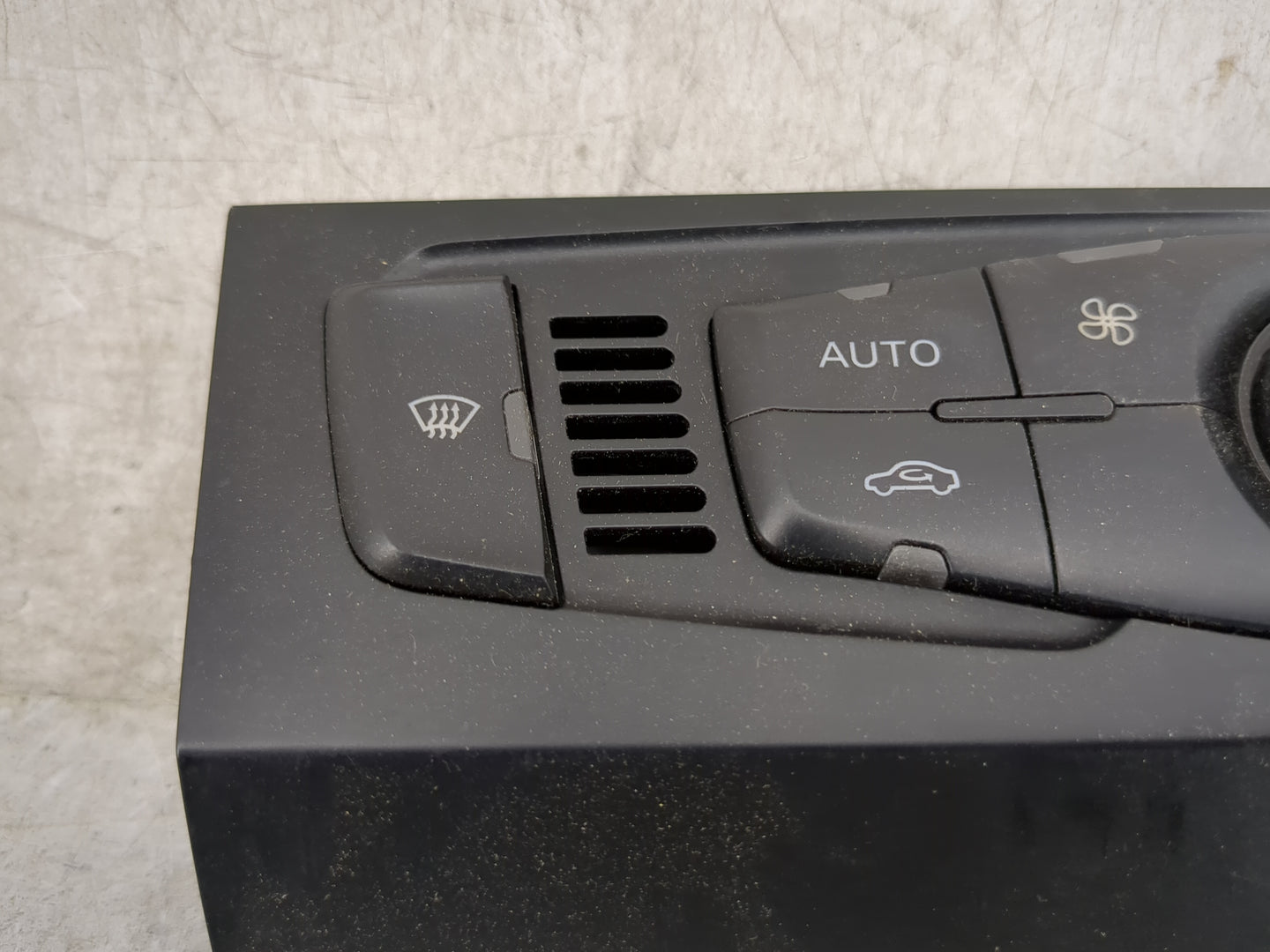 2010-2013 Mercedes-Benz E350 Climate Control Module Temperature AC/Heater Replacement P/N:8T1 820 043 AM Fits OEM Used Auto 