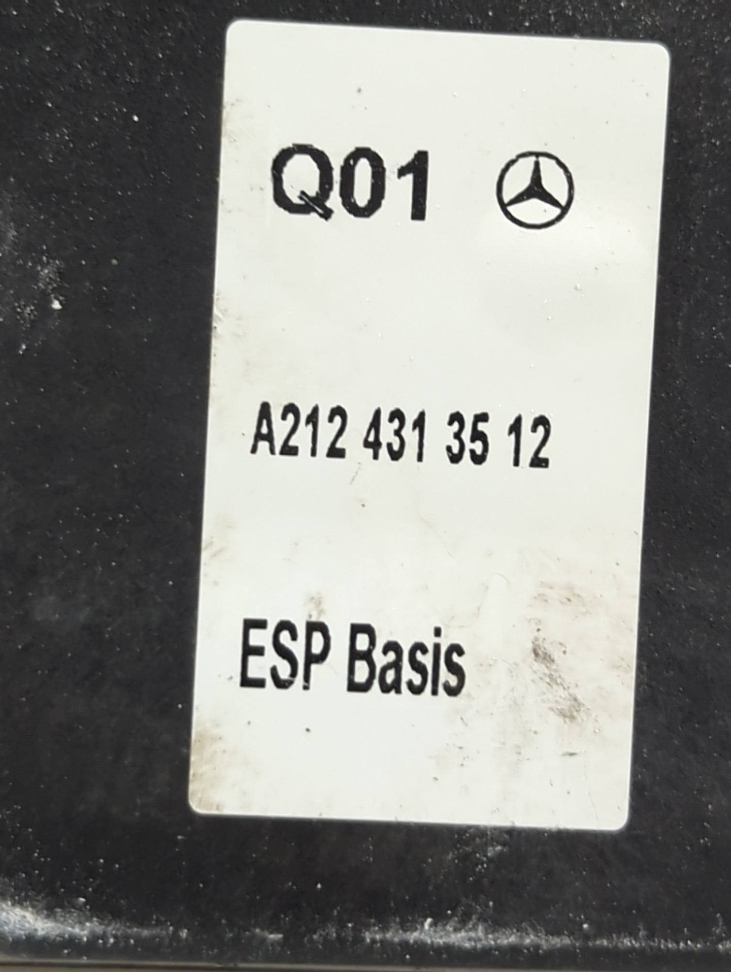 2011-2012 Mercedes-Benz E350 ABS Pump Control Module Replacement P/N:A212 431 35 12 Fits Fits 2011 2012 OEM Used Auto Parts 