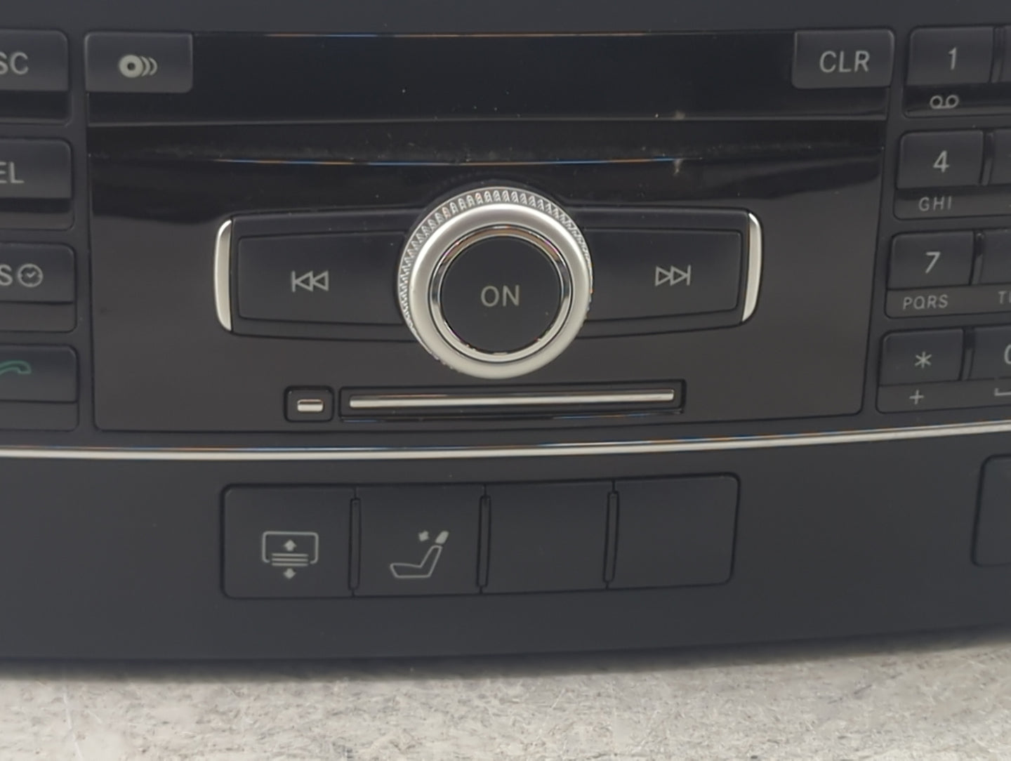 2011 Mercedes-Benz E350 Radio AM FM Cd Player Receiver Replacement P/N:A2129069000 A2129019202, A2129026803 Fits OEM Used Au
