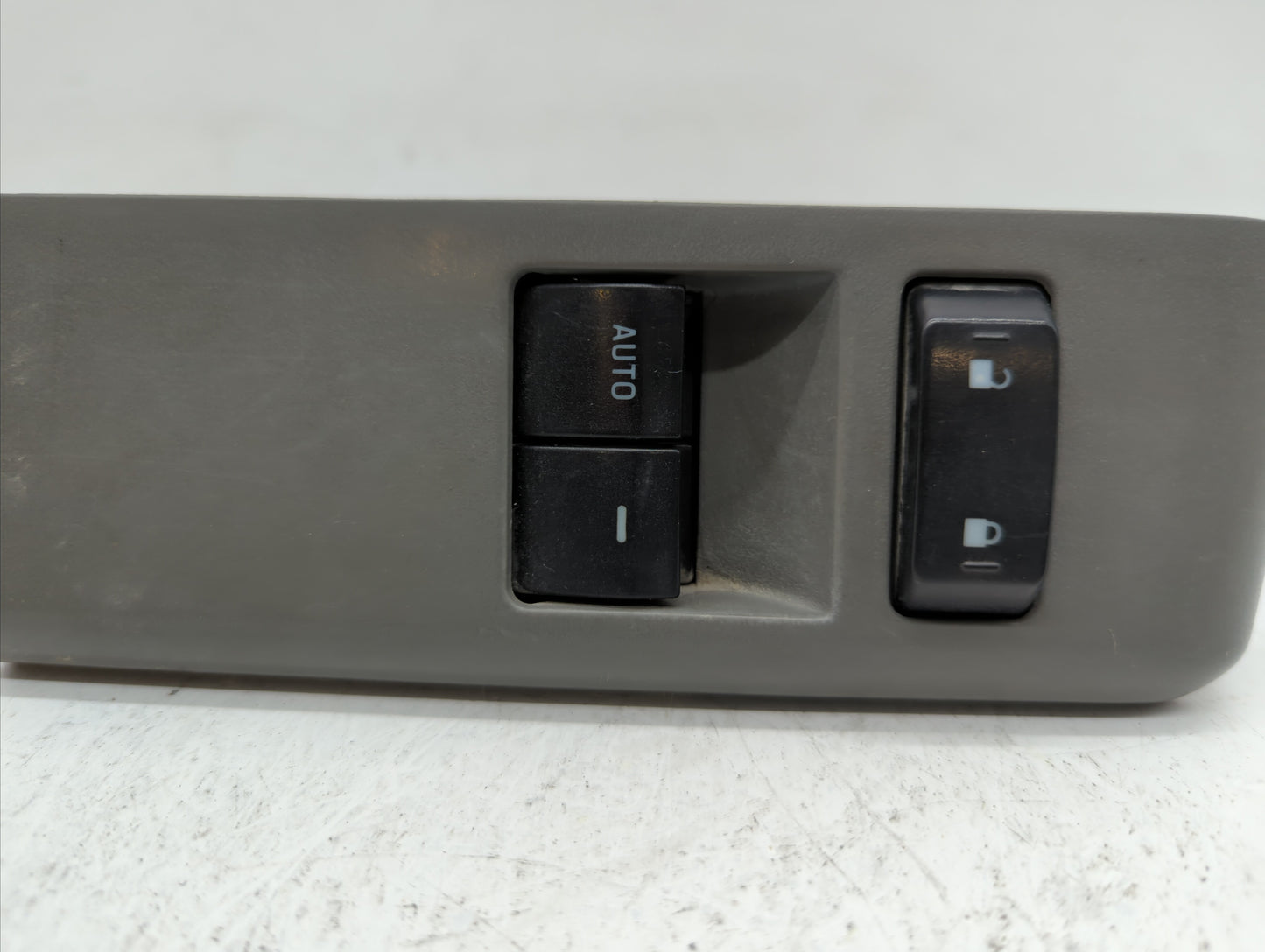 2011 Mercedes-Benz E350 Master Power Window Switch Replacement Driver Side Left P/N:8C3T-14B133-DBS 7L2T-14963-AAW Fits OEM 