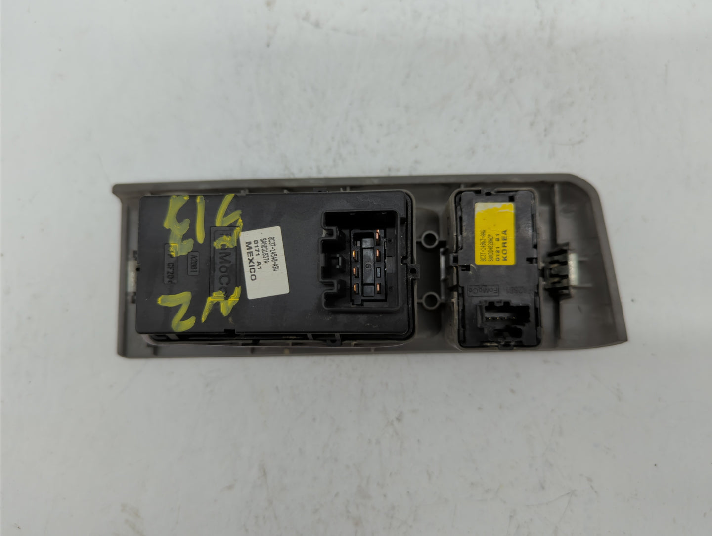 2011 Mercedes-Benz E350 Master Power Window Switch Replacement Driver Side Left P/N:8C3T-14B133-DBS 7L2T-14963-AAW Fits OEM 