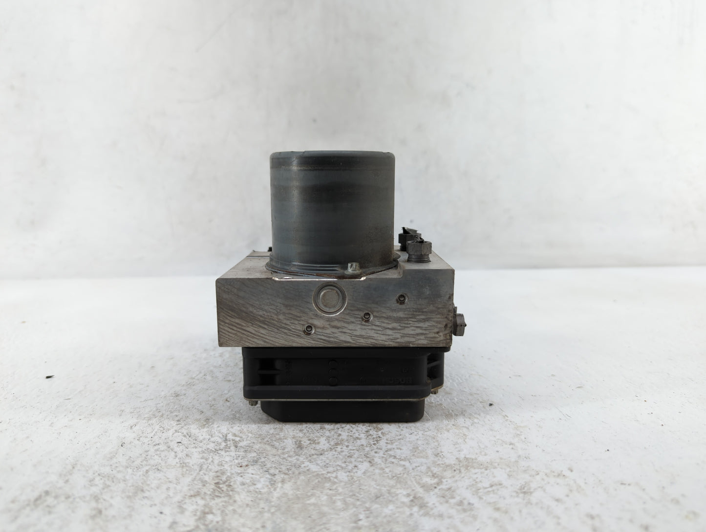 2011-2012 Mercedes-Benz E350 ABS Pump Control Module Replacement P/N:A212 431 85 12 Fits Fits 2011 2012 OEM Used Auto Parts 