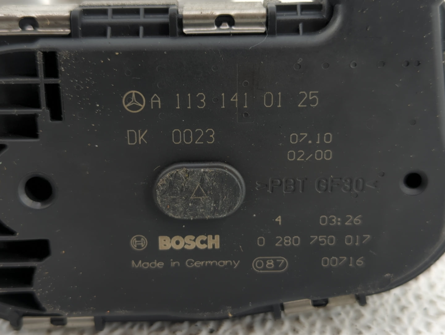 2007-2011 Mercedes-Benz E350 Throttle Body P/N:A 113 141 01 25 1131410125 Fits OEM Used Auto Parts - Oemusedautoparts1.com