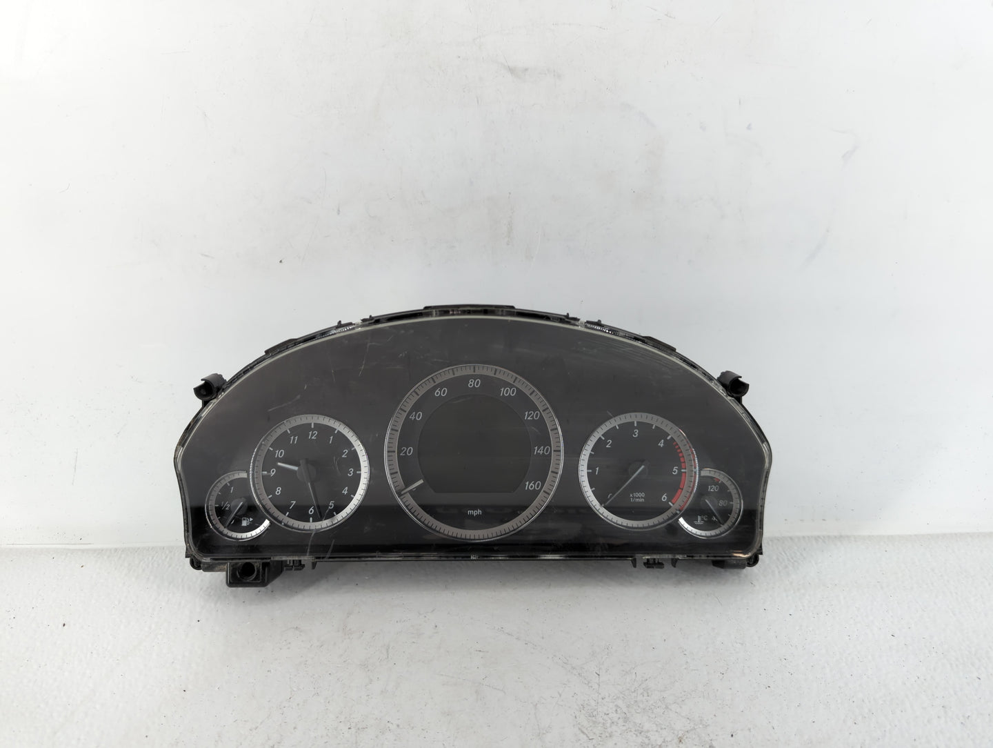 2011 Mercedes-Benz E350 Instrument Cluster Speedometer Gauges P/N:A212 900 12 10 ZGS 001 A212 900 12 10 Fits OEM Used Auto P