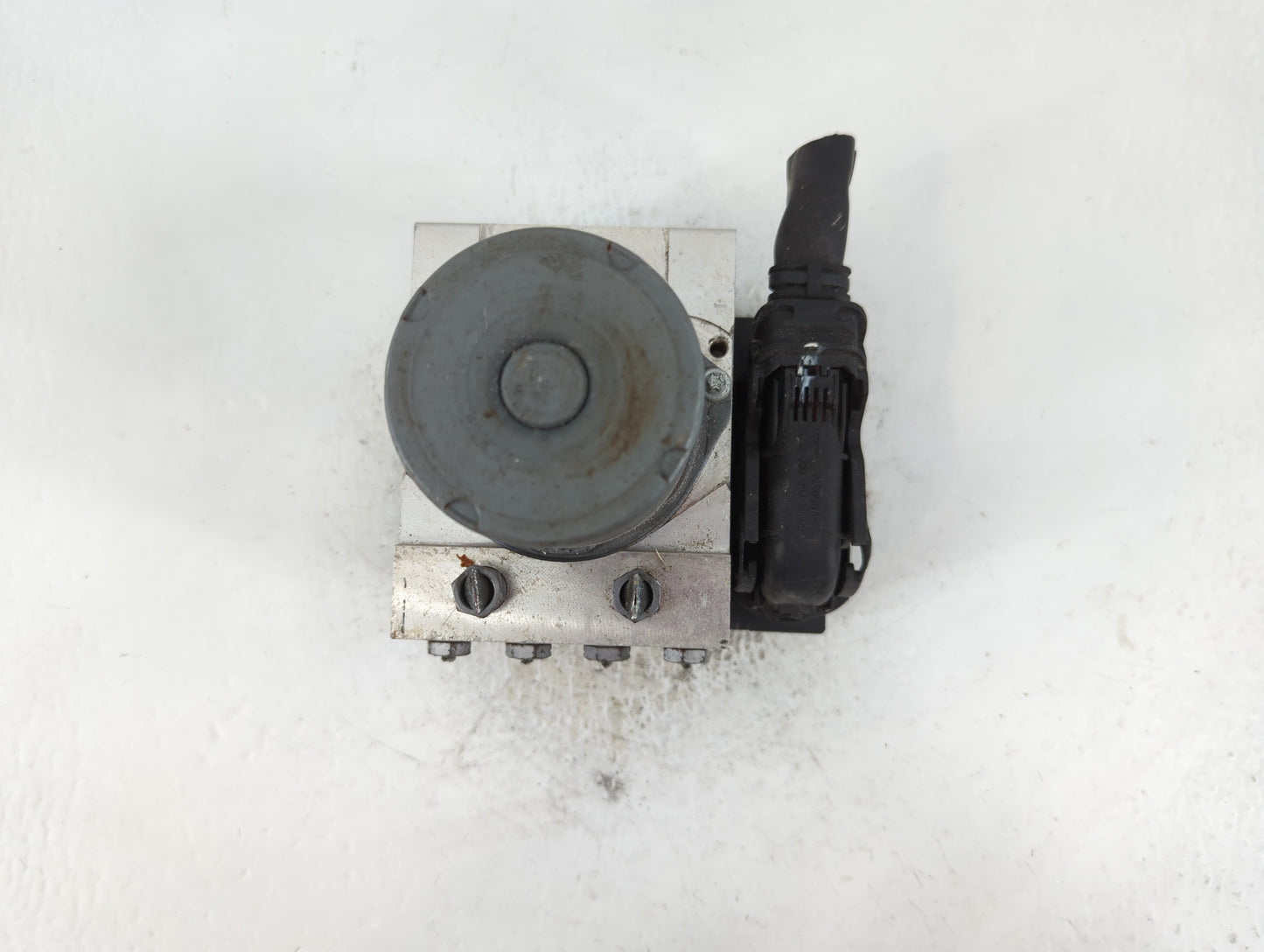 2011-2012 Mercedes-Benz E350 ABS Pump Control Module Replacement P/N:A212 431 47 12 Fits Fits 2011 2012 OEM Used Auto Parts 