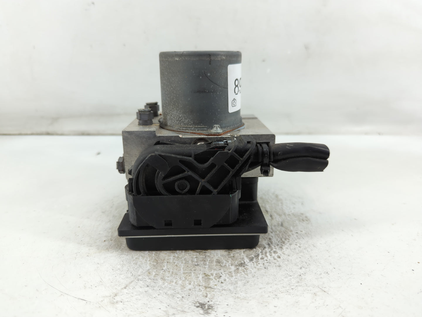 2011-2012 Mercedes-Benz E350 ABS Pump Control Module Replacement P/N:A212 431 47 12 Fits Fits 2011 2012 OEM Used Auto Parts 