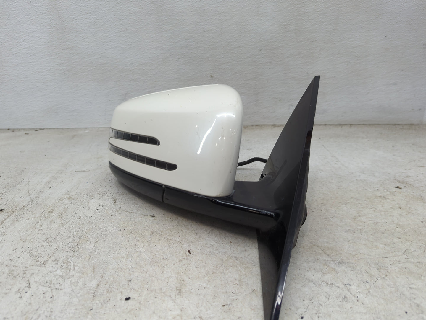 2011-2017 Mercedes-Benz E550 Passenger Side View Mirror - Right Door Mirror OEM Used - Oemusedautoparts1.com
