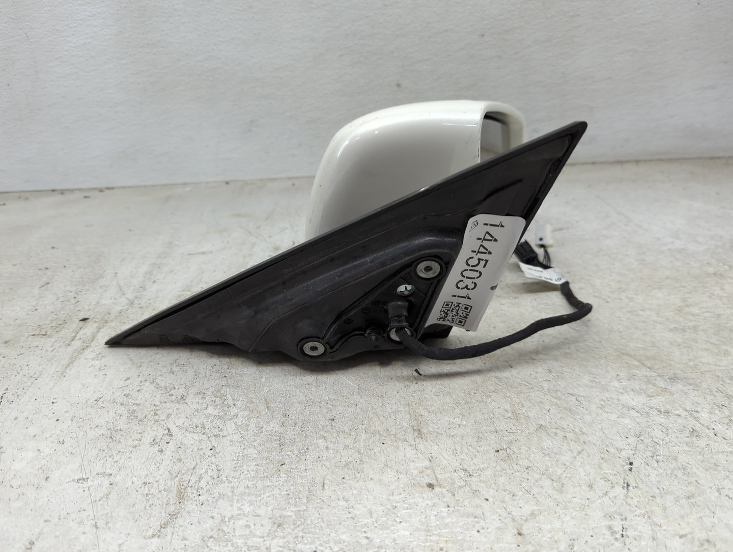 2011-2017 Mercedes-Benz E550 Passenger Side View Mirror - Right Door Mirror OEM Used - Oemusedautoparts1.com
