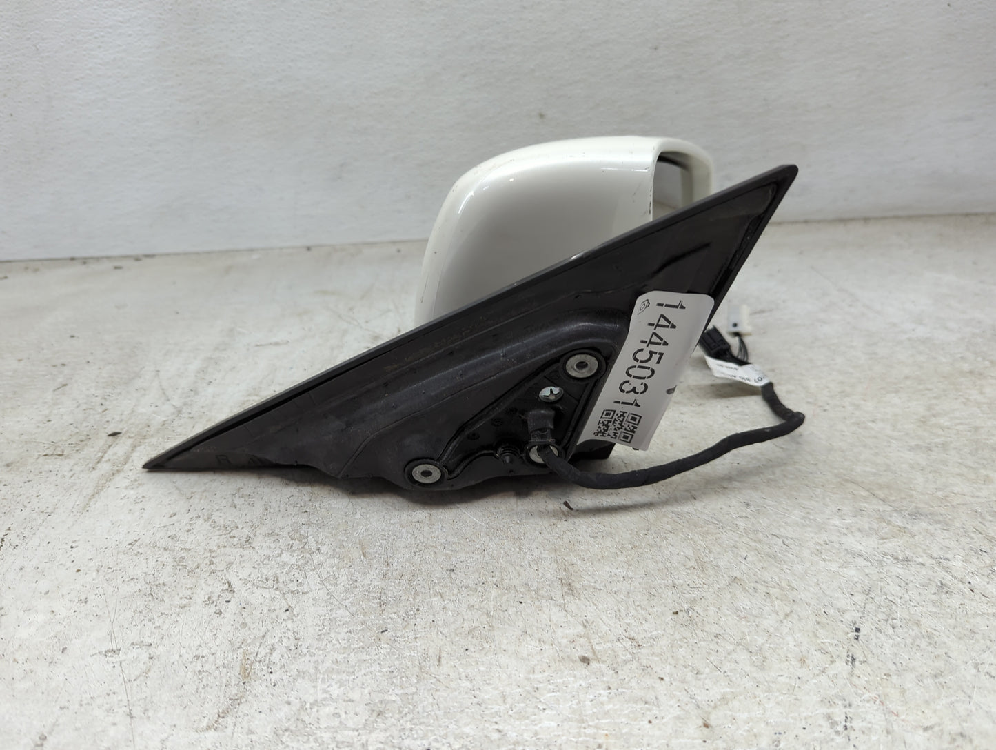 2011-2017 Mercedes-Benz E550 Passenger Side View Mirror - Right Door Mirror OEM Used - Oemusedautoparts1.com