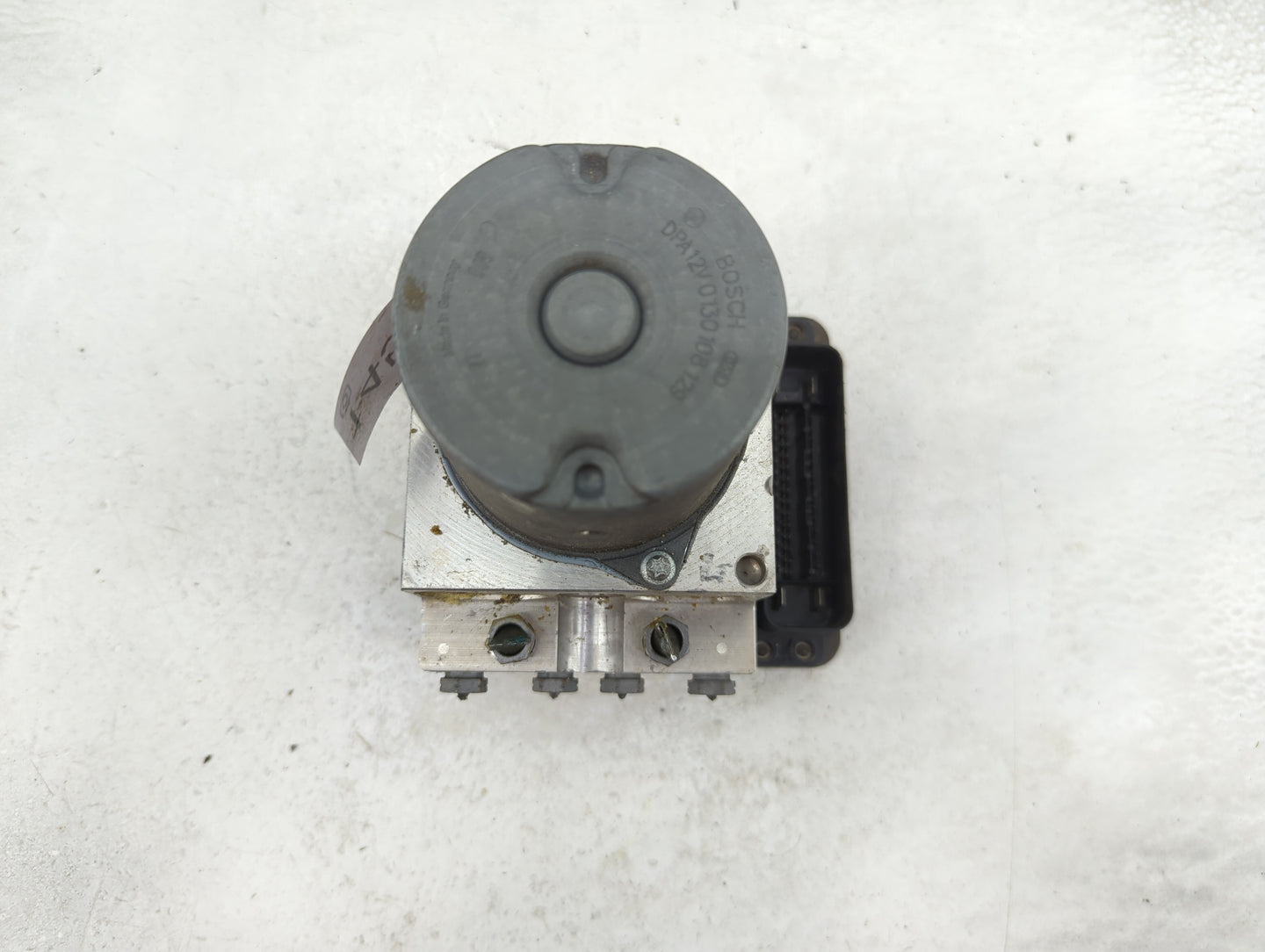 2011 Mercedes-Benz E550 ABS Pump Control Module Replacement P/N:A212 431 33 12 Fits Fits 2012 OEM Used Auto Parts - Oemuseda