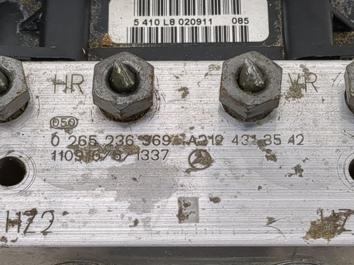 2011 Mercedes-Benz E550 ABS Pump Control Module Replacement P/N:0 265 236 369 A212 431 33 12 Fits Fits 2012 OEM Used Auto Pa