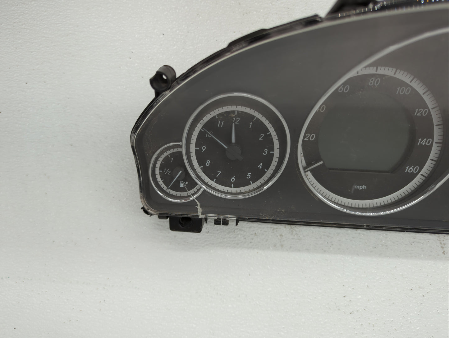 2011 Mercedes-Benz E550 Instrument Cluster Speedometer Gauges P/N:2129002710 A212 900 42 09, A2129004209 Fits OEM Used Auto 