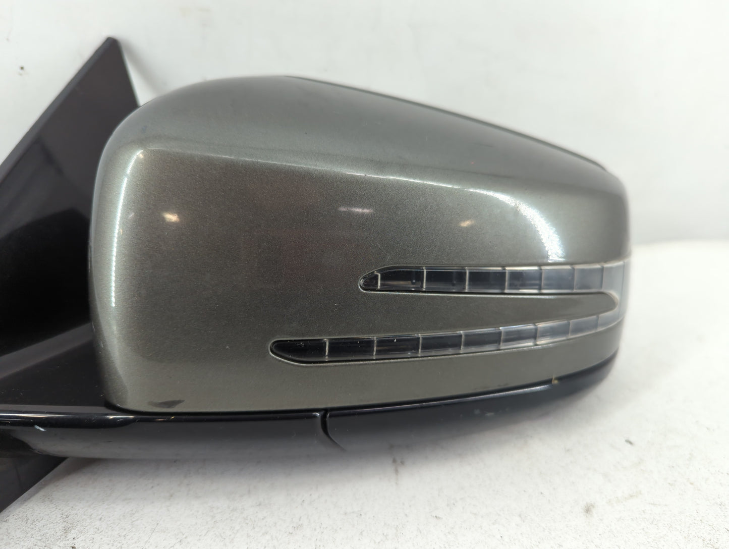 2011-2013 Mercedes-Benz E550 Driver Side View Mirror - Left Door Mirror OEM Used - Oemusedautoparts1.com